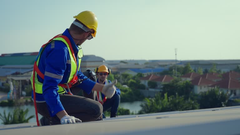 Best Roof Insulation Installation  in Browns Point, WA